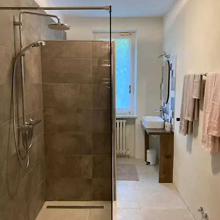 Casa Finestre Bianche