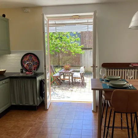 Apartamento Casa Finestre Bianche *