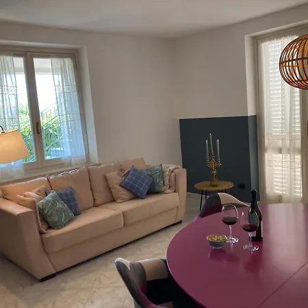 Casa Finestre Bianche Canelli