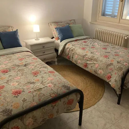 Casa Finestre Bianche Apartamento Canelli