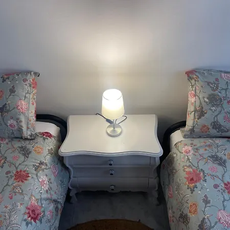 Casa Finestre Bianche Apartamento Canelli