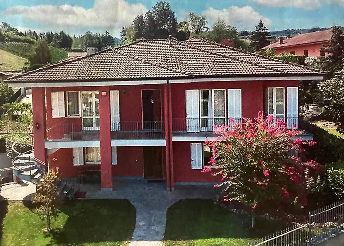 Casa Finestre Bianche 公寓 *